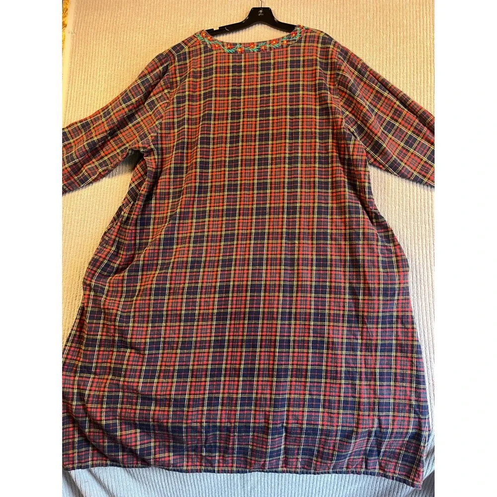 Vermont Country Store Plaid Flannel Nightgown 4X Red Navy Embroidered Pockets
